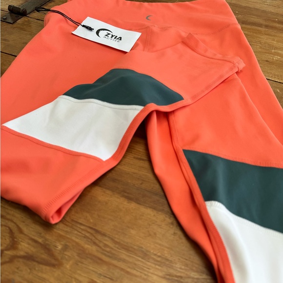 🏷️ NWT - Zyia Leggings - Picture 1 of 6